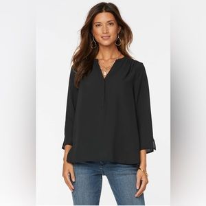 The Perfect Blouse
By Curves 360